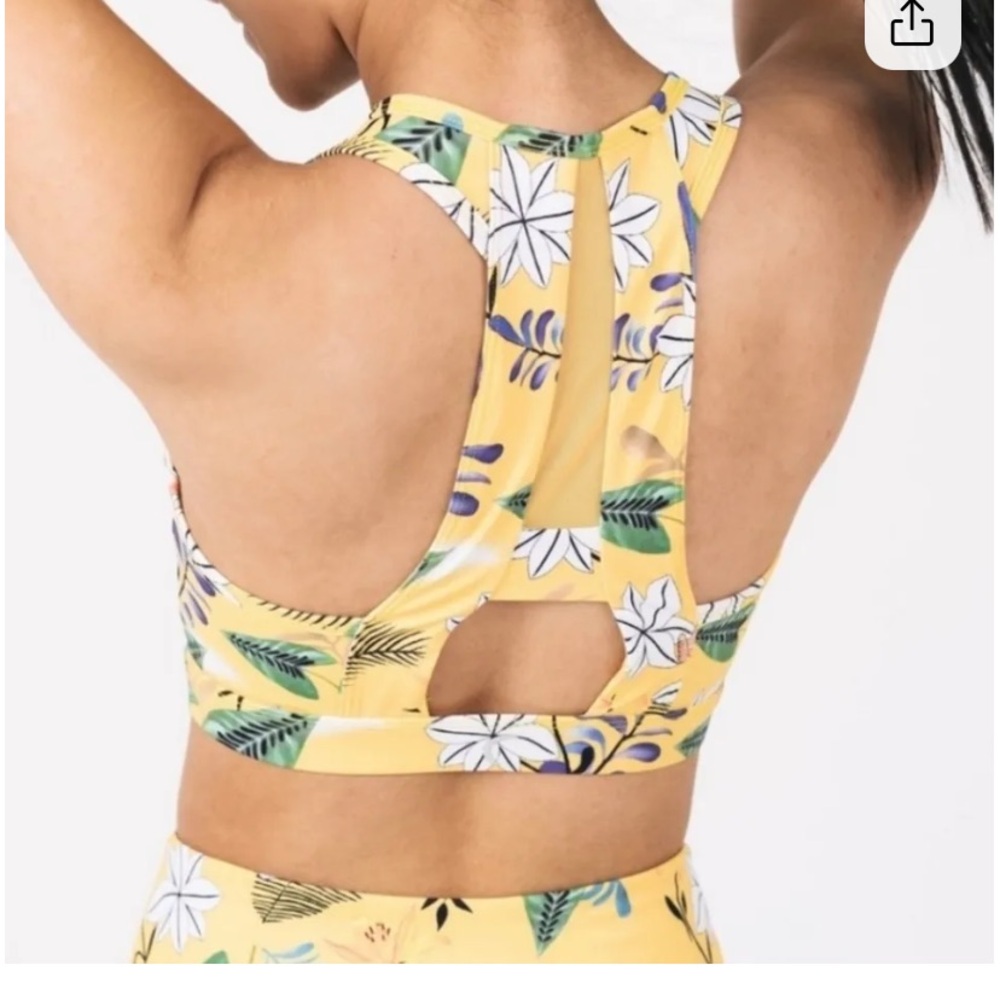 ZYIA Floral Reflective Light n Tight Mesh Sports Bra Size Large